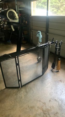 Fireplace screen and toolset