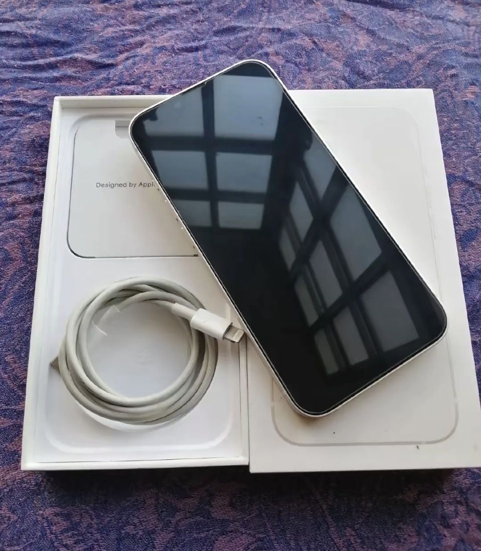 IPHONE 13 STARLIGHT