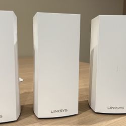 Linksys mesh network router system (3 pc)