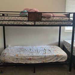 Twin Bunk Beds 