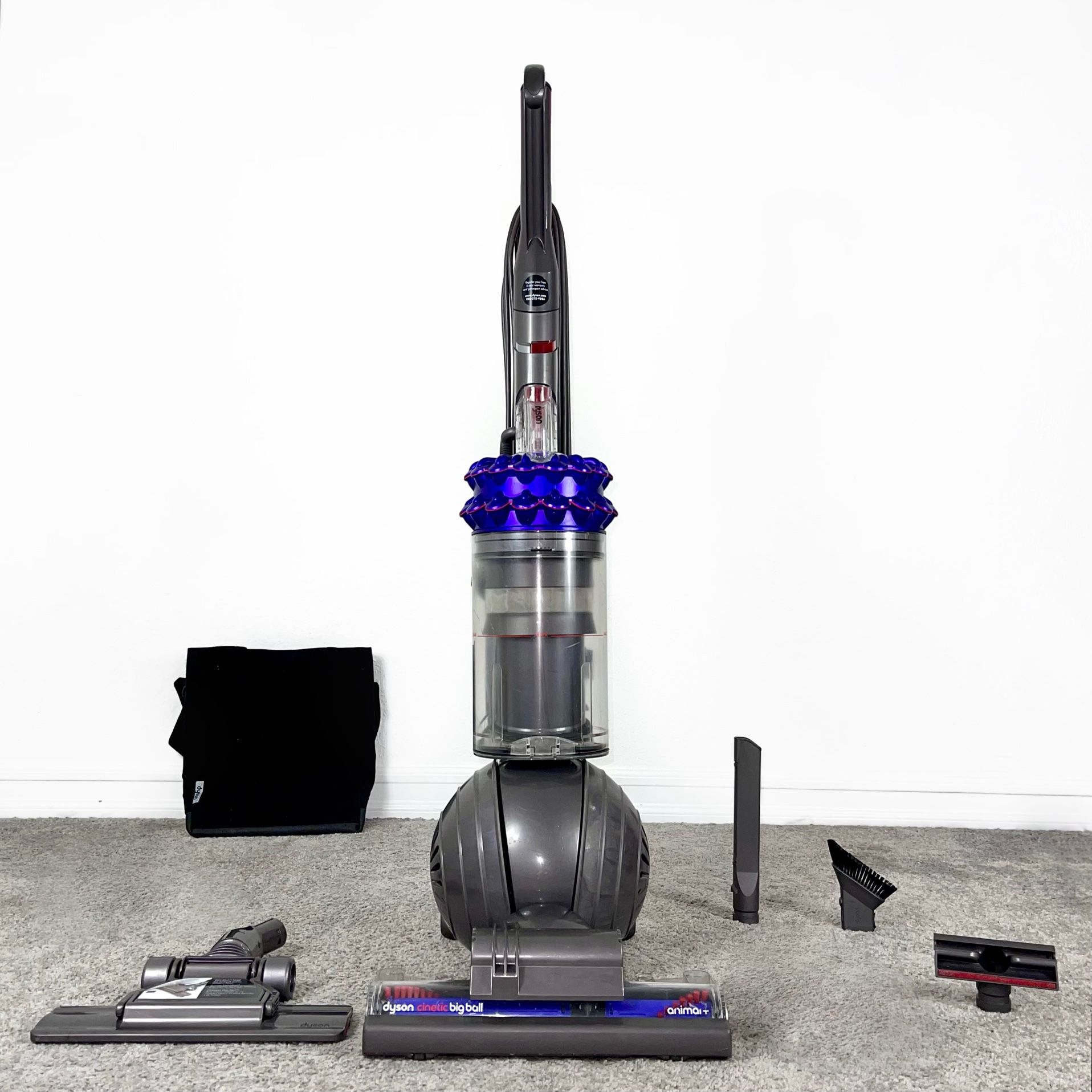 Dyson Cinetic Big Ball Animal + Vacuum Cleaner w/ Attachments - Aspiradora
