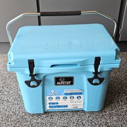 nICE Ice Chest