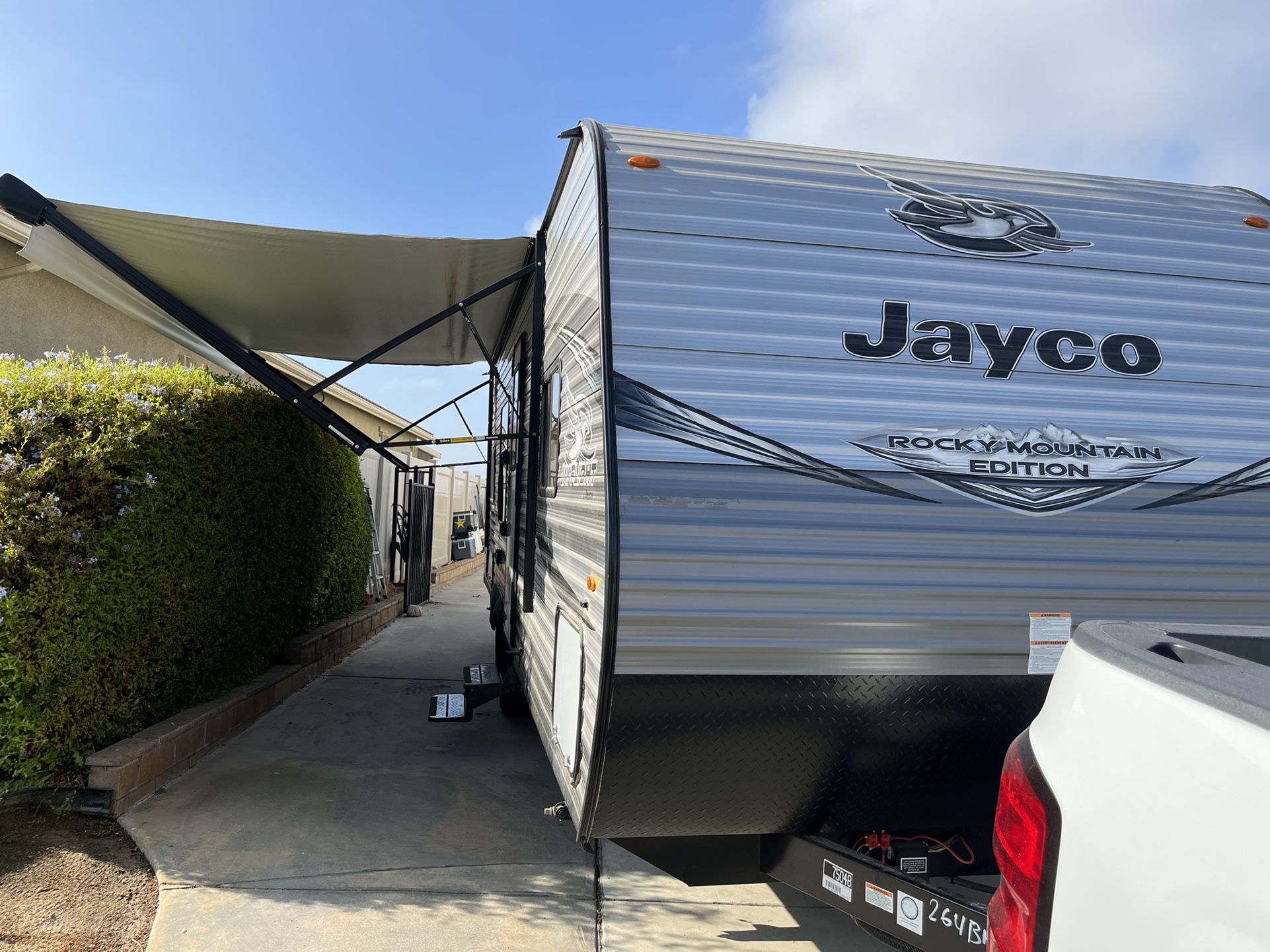 2020 Jayco Flight Bunk Beds 28 Foot Trailer Used 2x Like New for Sale