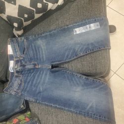 Old Navy Karate Slim Size 14