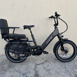 Brand New Aventon Abound SR Cargo Ebike.