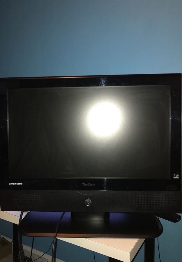 ViewSonic LCD Tv 15.6" , All in working condition