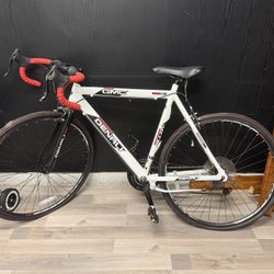 GMC Denali 700C Road Bike – White/Red – Shimano – $175/OBO