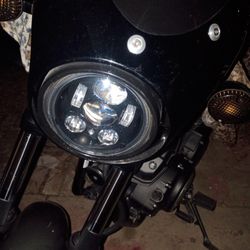 Trades Or Offers Fairing And Handlebars  Yamaha Bolt