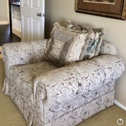 Oversized arm chair