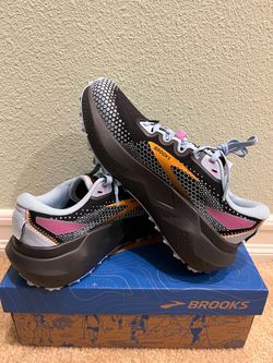 BROOKS SHOES