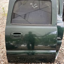 2000 GMC YUKON PASSENGER REAR DOOR COMPLETE PART