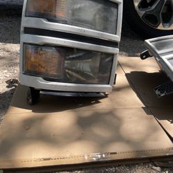 14-15 Chevy Silverado Headlights 