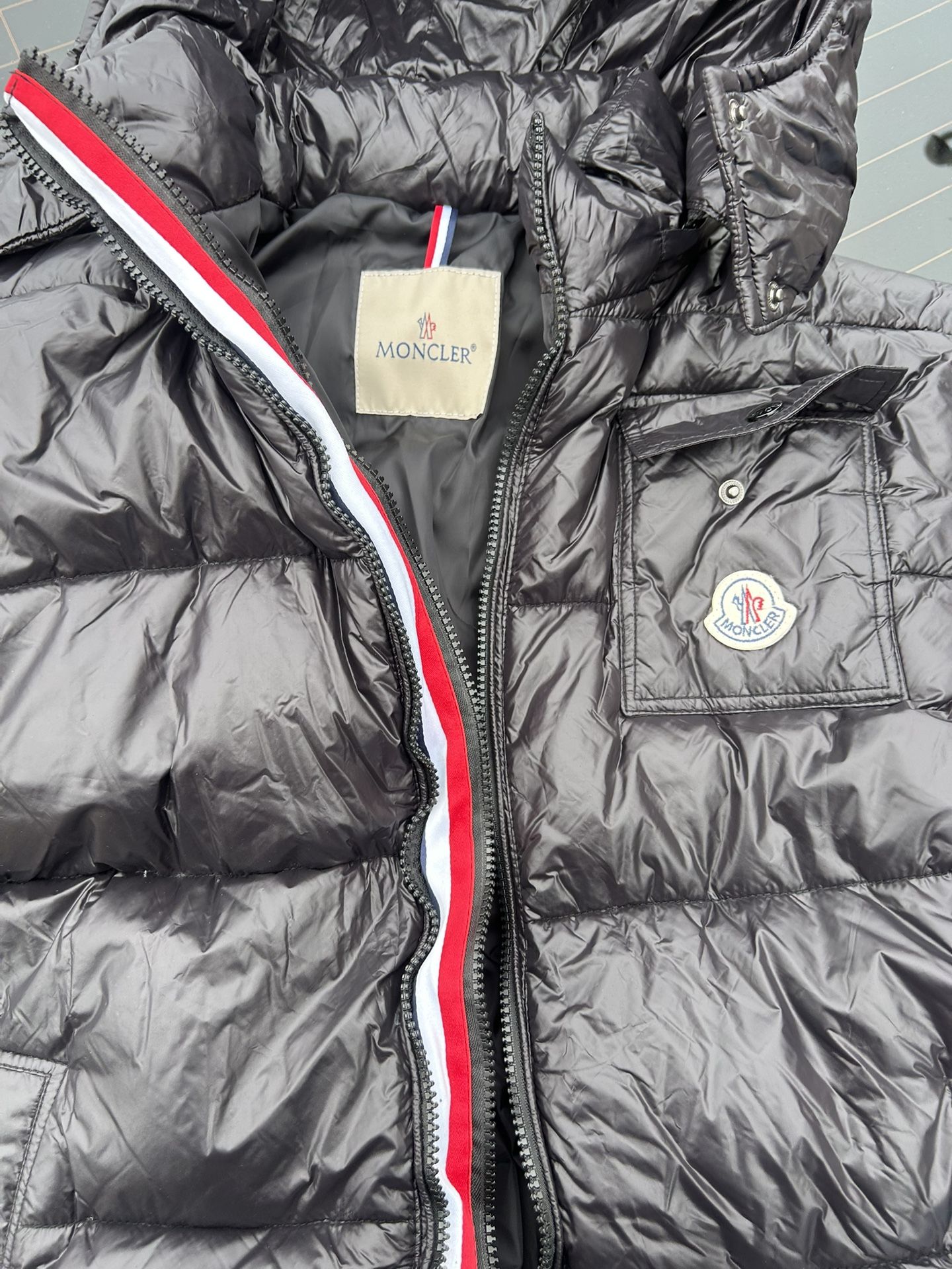 Moncler Montbeliard Hooded Down Jacket Size 3