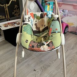 Baby swing 