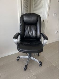 Black Office Chair Brand New!
