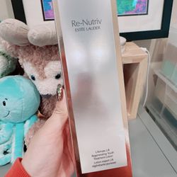 Estée Lauder Re-Nutriv Ultimate Lift Regenerating Youth Treatment Lotion/NWB