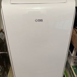 12,000 BTU Air Conditioner 