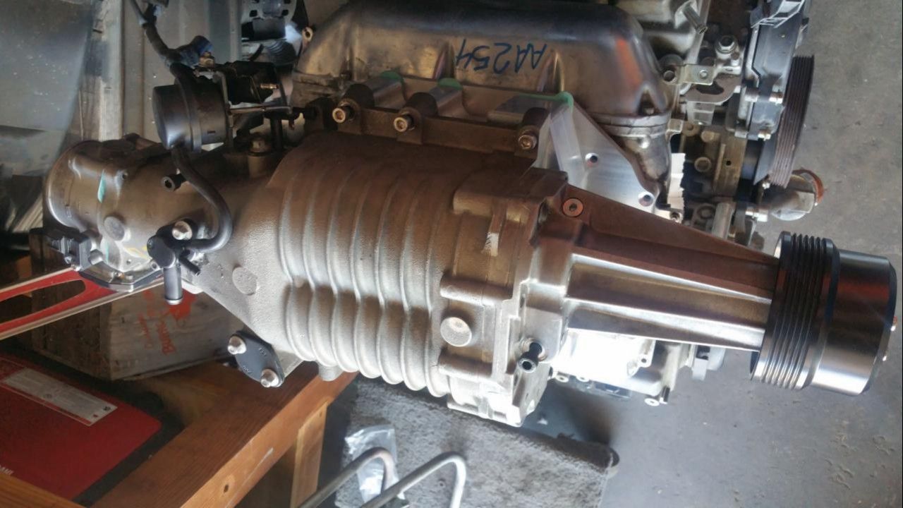 GM 3800 Eaton M90 Gen 5 Supercharger w/ zzp offset pulley