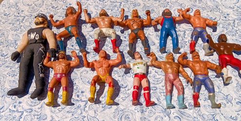 Vintage WWE WWF WRESTLING FIGURES 11 TOTAL 1989s toys Vintage HULK HOGAN ANDRE THE GIANT RANDY SAVAGE JESSEE VENTURA