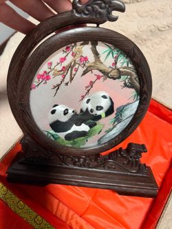 Chinese Asian Silk Embroidery Pandas Double Sided Round With Stand and Case