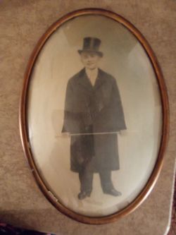 Vintage Oval - Framed Gentleman Portrait -Antique Style