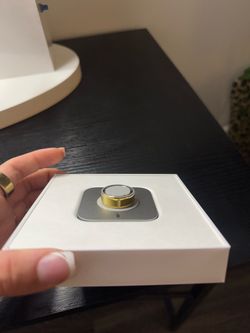 BRAND NEW Gold Oura Ring 4, Size 7