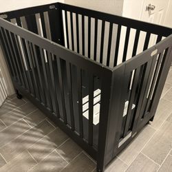 Folding Crib And Mattress 
