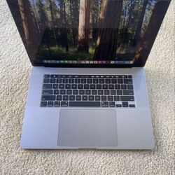 MacBook Pro,16inch,memory 32GB,storage 1TB