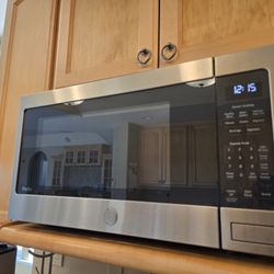 GE Profile Microwave 
