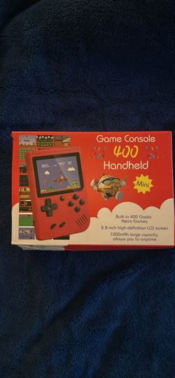 Handheld gaming console