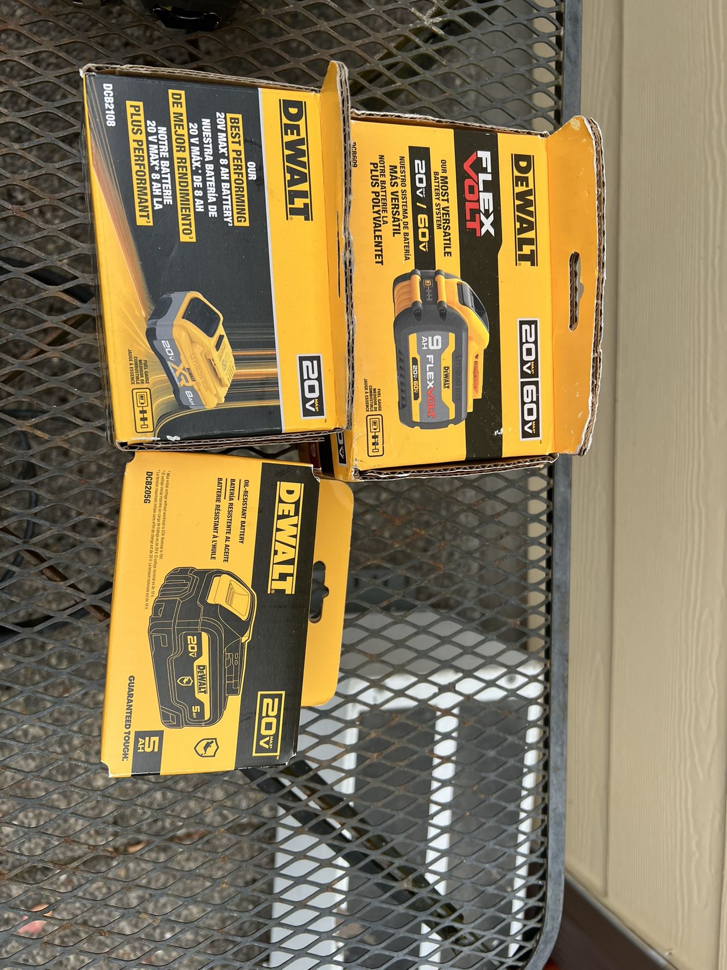 Dewalt Battery