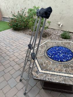 Aluminum Adjustable Underarm Crutches Pair