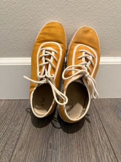 TOMS Mustard Women’s Sneakers Size 6
