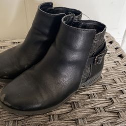 Little Girls Black Booties Size 10