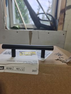 Cabinet Hardware