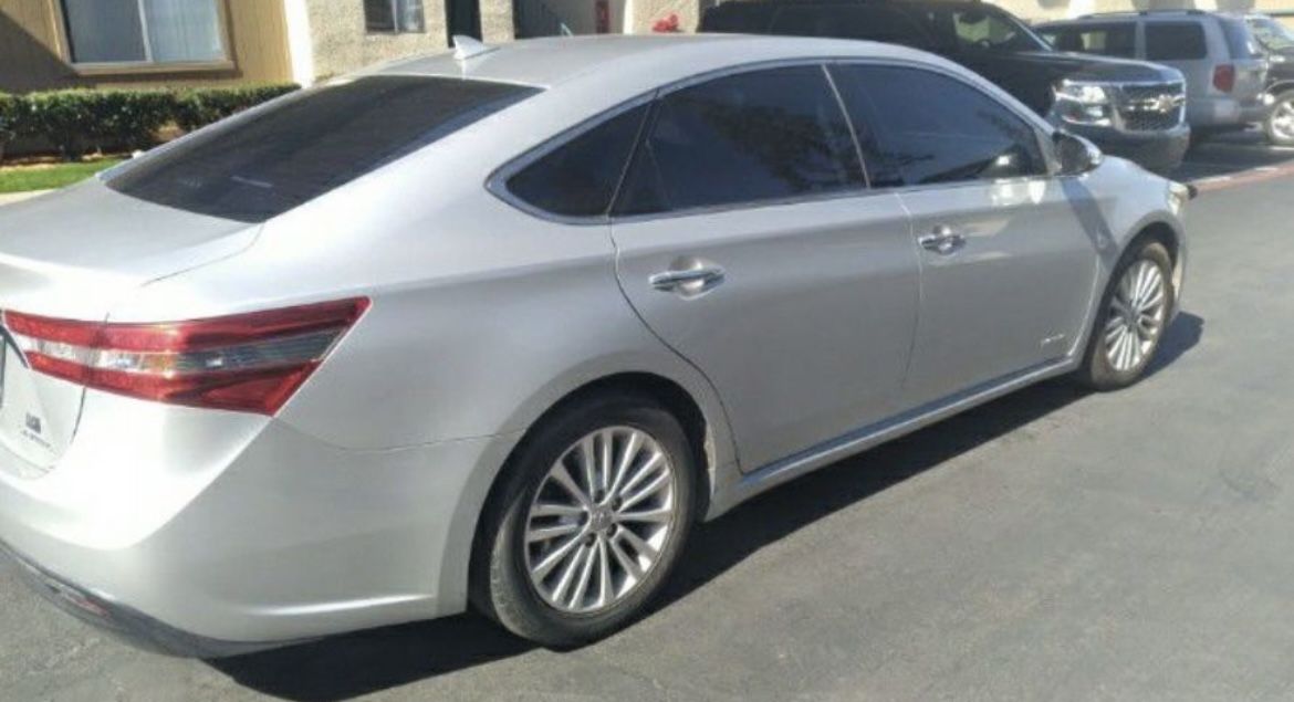 2013 Toyota Avalon Hybrid