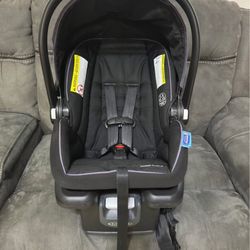 Graco SnugRide 35Lx Infant Car Seat