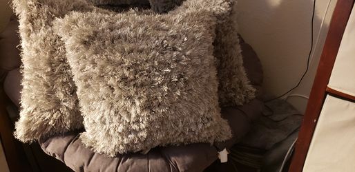 Decorative Pillows (Grayish)