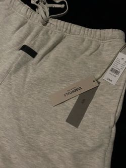Fear of God Essentials Shorts Light Oatmeal XL