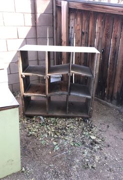 Metal garage cart! Project piece. $5.00
