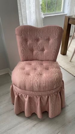 Vintage vanity chair