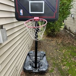 FREE - basketball Hoop