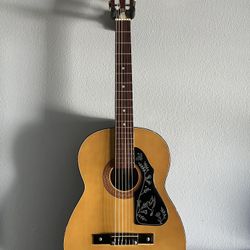 Checkmate G-135 Classical Guitar - 1960s