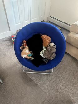 Foldable lounge chair