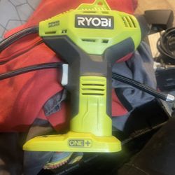 Ryobi Screwgun Air Pump 2 Extra Batteries Charger