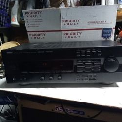 YAMAHA RX-V493 AV RECEIVER 