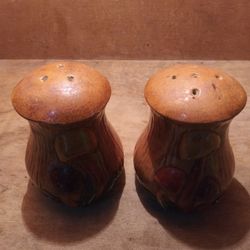 Vintage Salt And Pepper Shaker Set