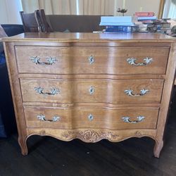 Vtg Ethan Allen Dresser