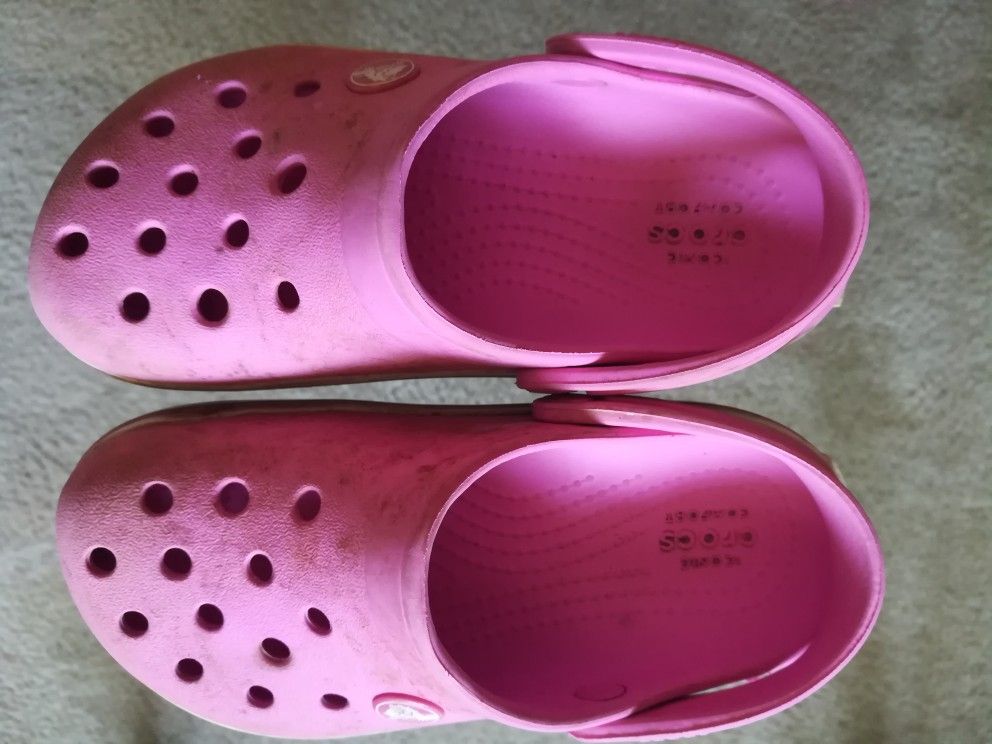 Crocs size C 11