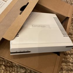 QHora-321 High Speed Router